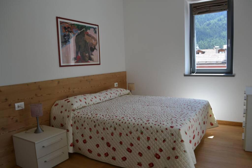 Appartamento Casa Alpi Мале Екстер'єр фото